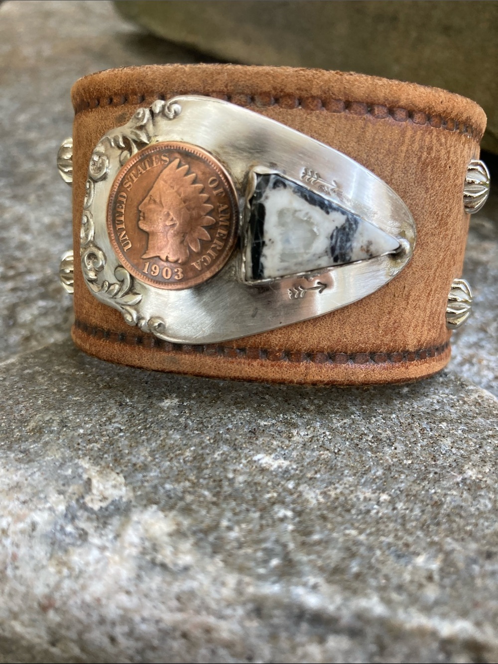 Leather cuff, white Buffalo/ Indianhead penny